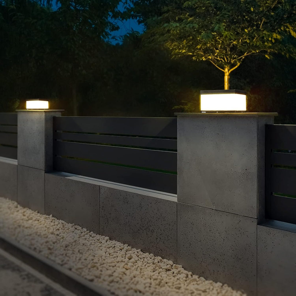 Outdoor Solar Post Cap Light with Waterproof IP54 J4586
