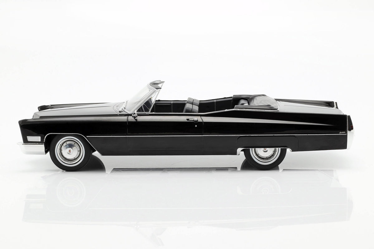 1/18 Cadillac DeVille Convertible 1967 U85083