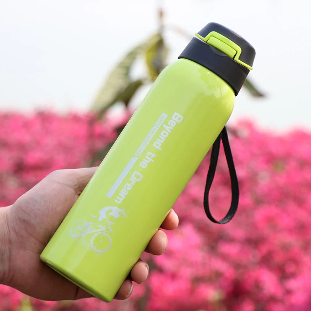 Green Vacuum Insulated Water Bottle with Straw Y4166