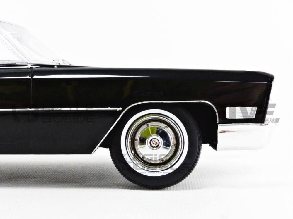 1/18 Cadillac DeVille Convertible 1967 U85083