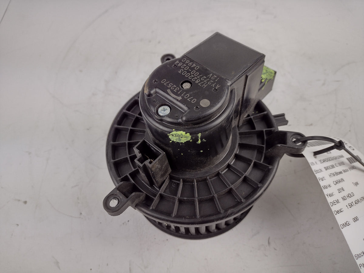 Pre-Owned Dodge Caravan Blower Motor HVAC Fan Assembly R6439