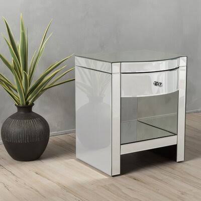 End Table E700
