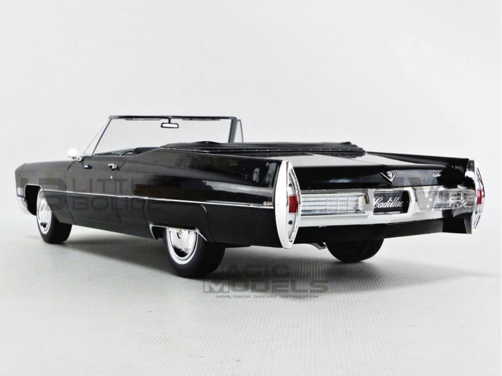 1/18 Cadillac DeVille Convertible 1967 U85083