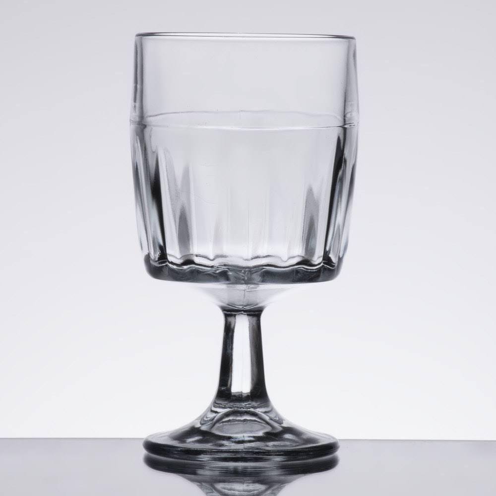 10.5 oz. Rim Tempered Glass Goblet H973914